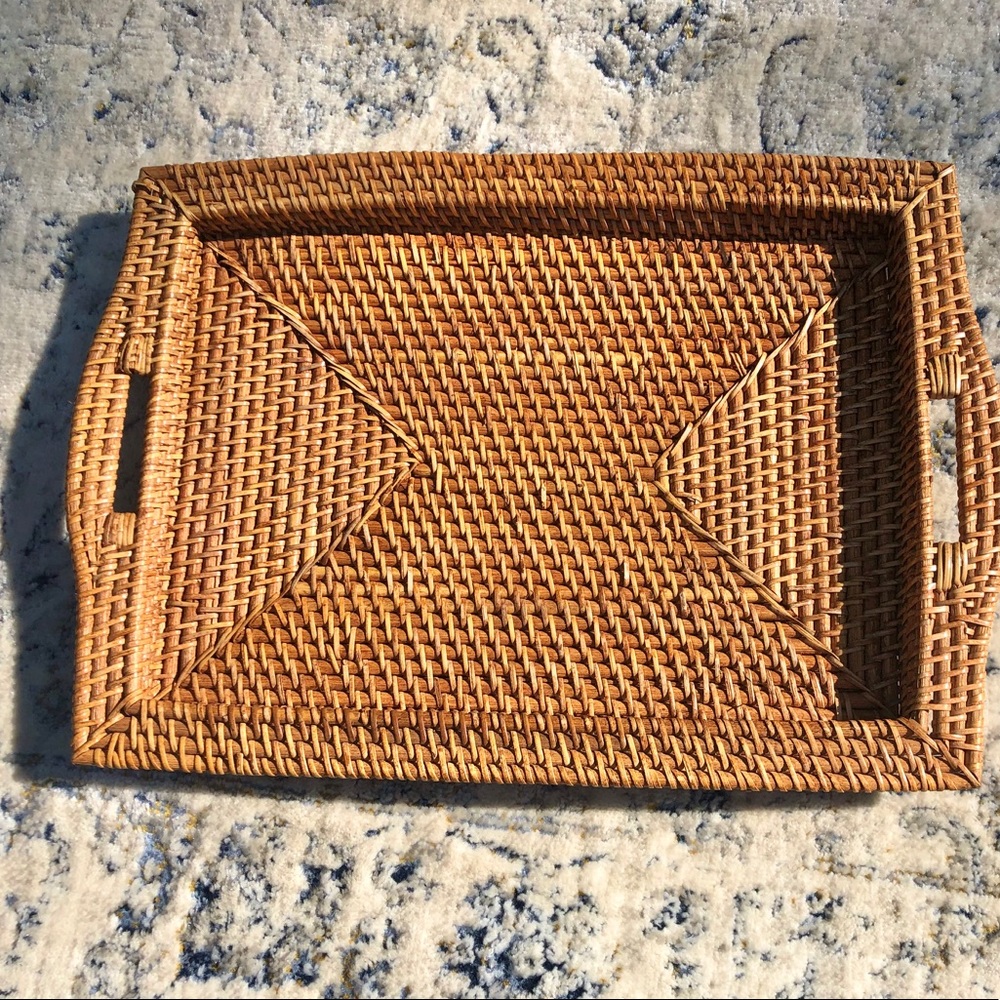 Wicker Tray 🌼